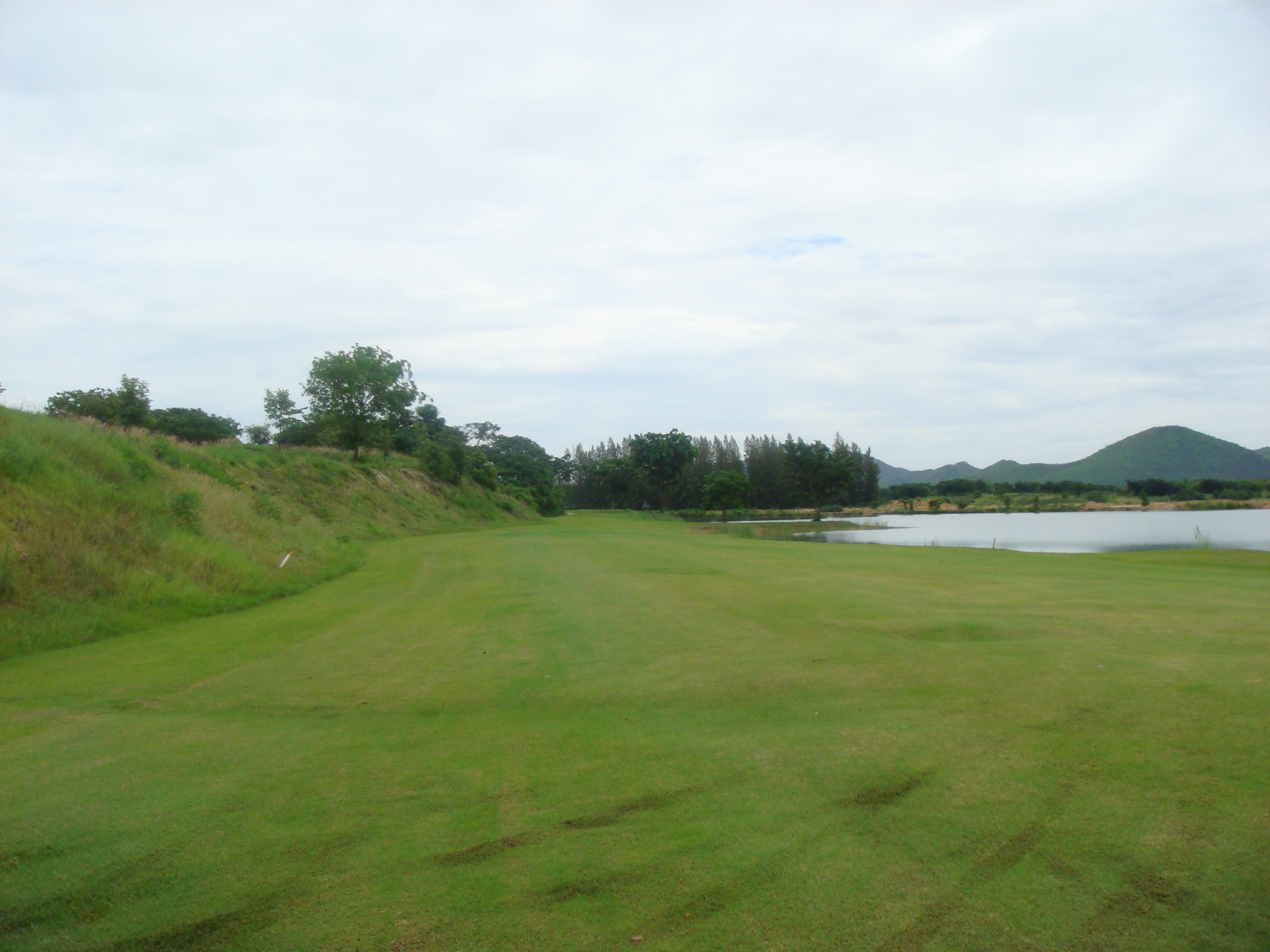 Blue Sapphire Golf & Resort (